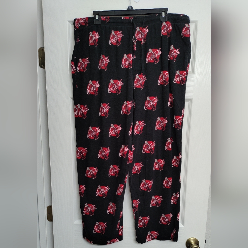Coca Cola Men's XL Black And Red Pajama Bottom.